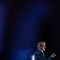 Paul Isely, Dean, presenting at the 2023 Economic Forecast Event